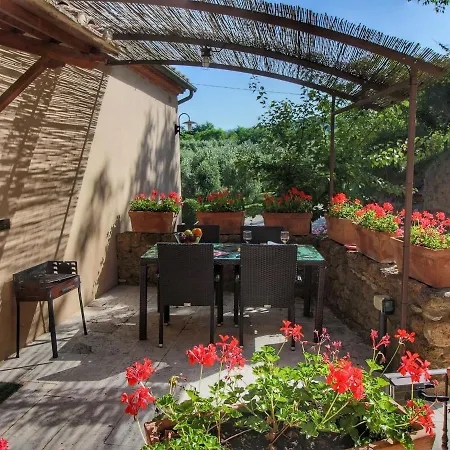 An Authentic Water Mill With Elegant Apartments. Casa vacanze Rapolano Terme